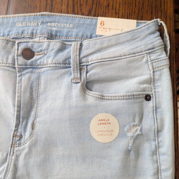 NWT Old Navy Rockstar Jeans Size 6 - Picture 3 of 4
